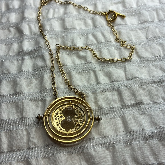 Harry Potter Time Turner Necklace like new - Picture 7 of 8